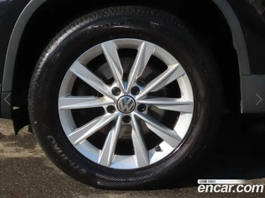 Volkswagen Tiguan 2015 2.0 гидро в Москве № 169282, фото 20