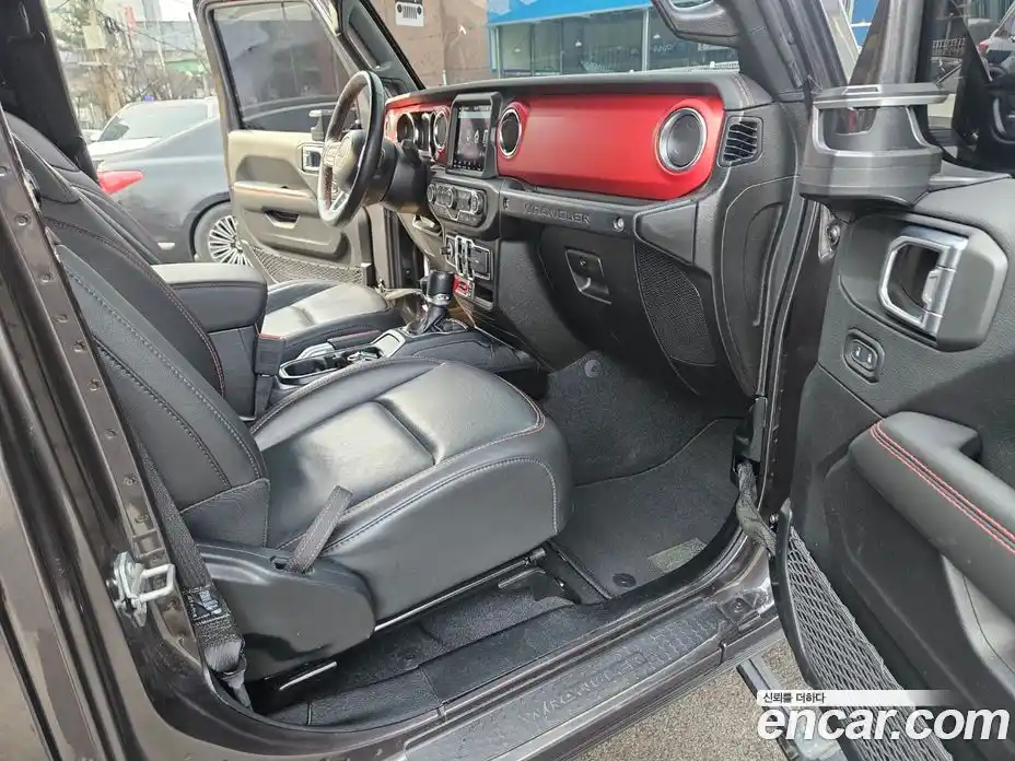 Jeep Wrangler 2021 2.0 гидро в Москве № 170045, фото 14