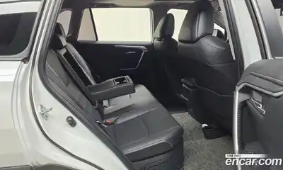 Toyota RAV4 2023 2.5 гидро в Москве № 170133, миниатюра 12
