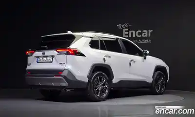 Toyota RAV4 2023 2.5 гидро в Москве № 170133, миниатюра 2