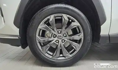 Toyota RAV4 2023 2.5 гидро в Москве № 170133, миниатюра 5