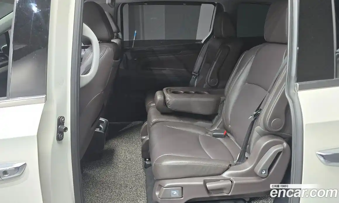 Honda Odyssey 2018 3.5 гидро в Москве № 170556, фото 12