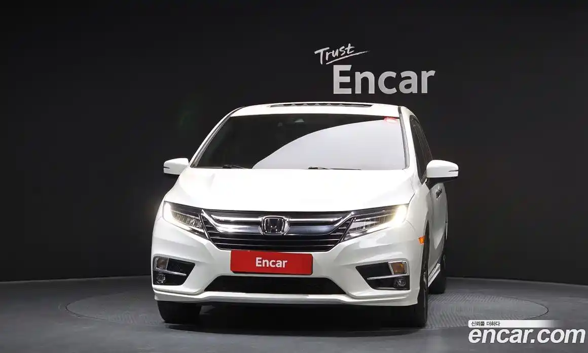 Honda Odyssey 2018 3.5 гидро в Москве № 170556, фото 3