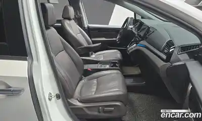 Honda Odyssey 2018 3.5 гидро в Москве № 170556, миниатюра 10