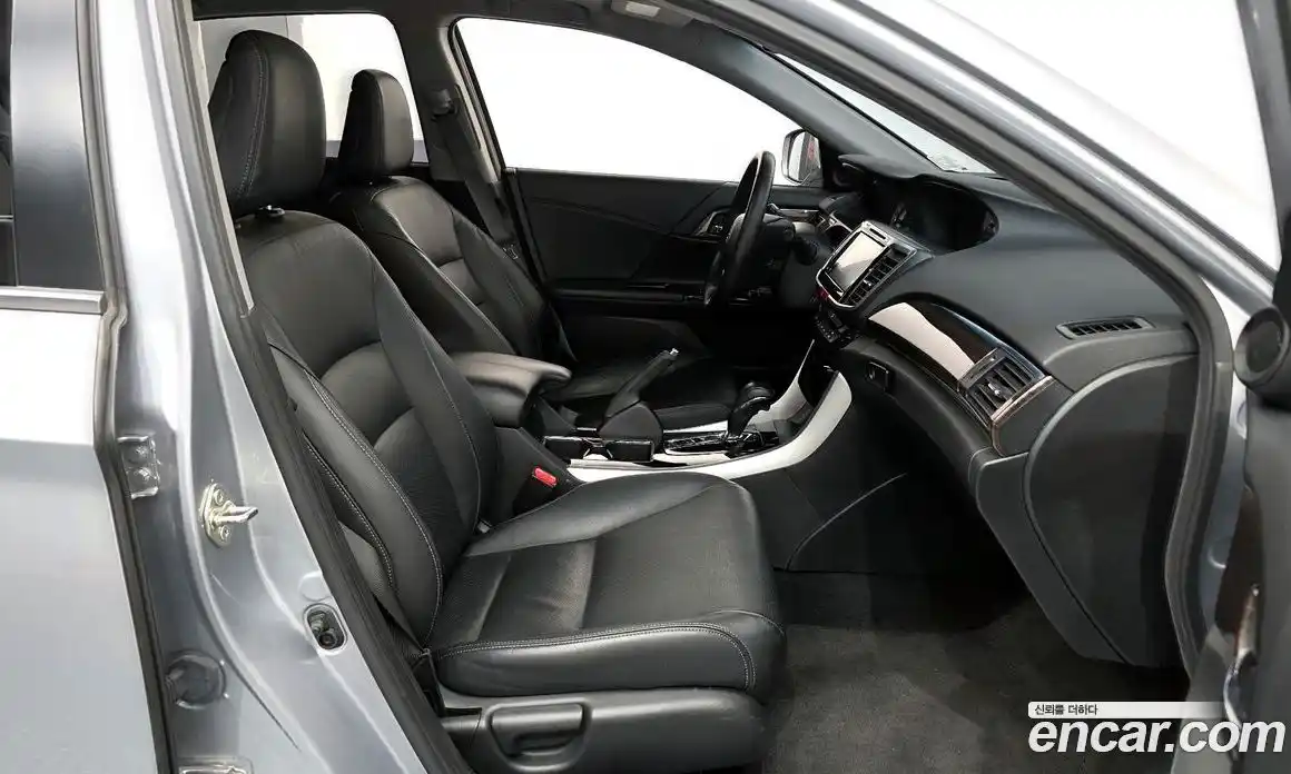 Honda Accord 2016 2.4 гидро в Москве № 170576, фото 11