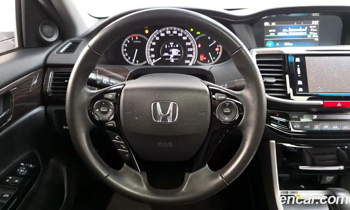 Honda Accord 2016 2.4 гидро в Москве № 170576, фото 13