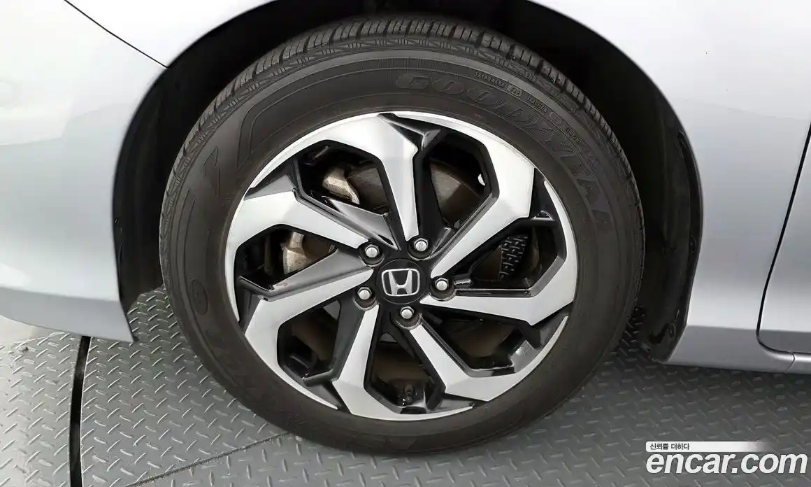 Honda Accord 2016 2.4 гидро в Москве № 170576, фото 5