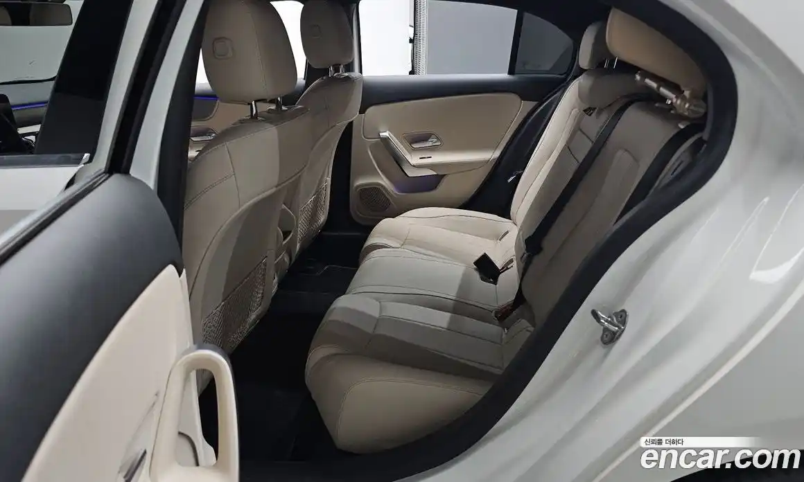 Mercedes-Benz A-Class 2022 2.0 гидро в Москве № 177335, фото 11