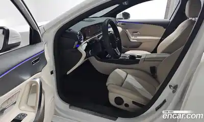 Mercedes-Benz A-Class 2022 2.0 гидро в Москве № 177335, миниатюра 10