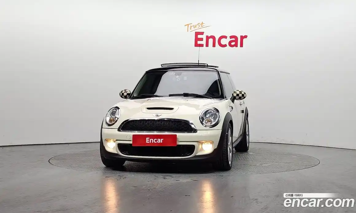 Mini Cooper 2013 1.6 гидро в Москве № 179805, фото 3