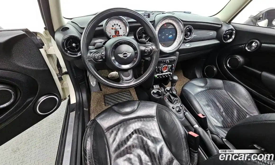 Mini Cooper 2013 1.6 гидро в Москве № 179805, фото 7