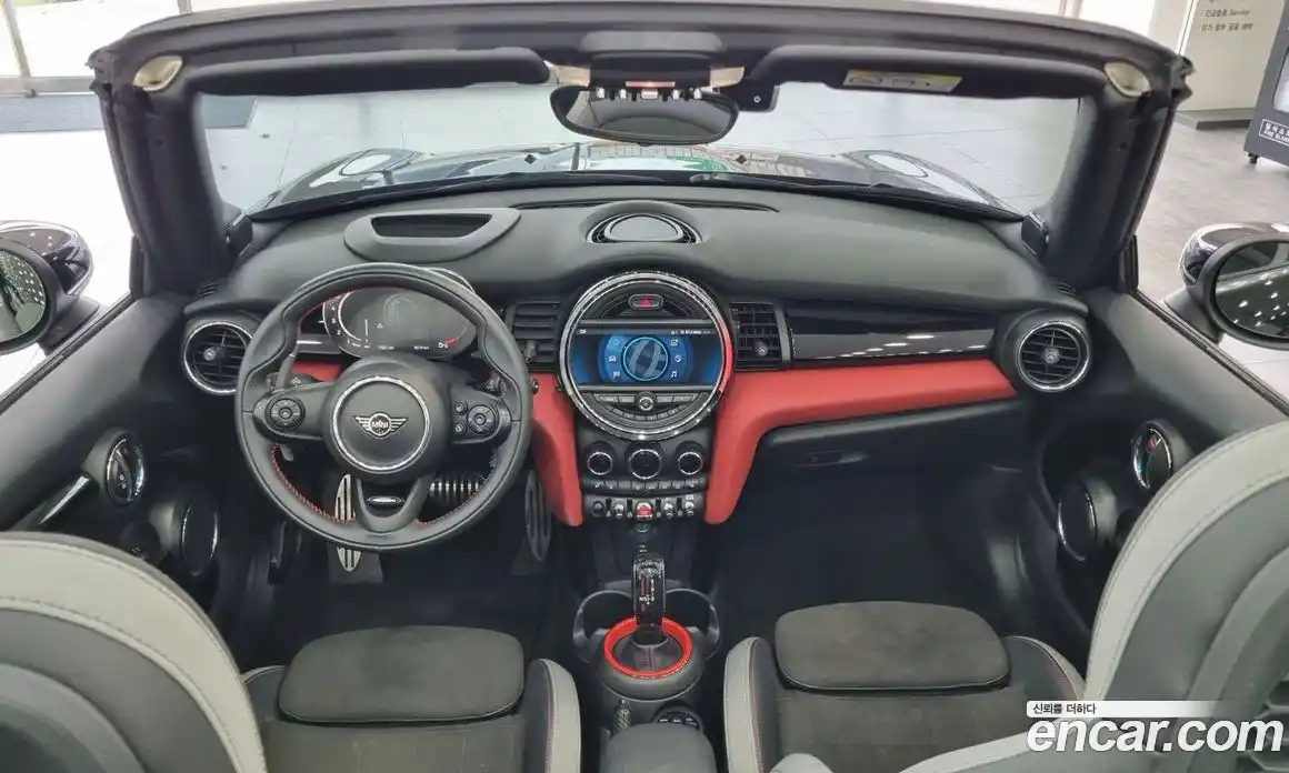 Mini Cooper Convertible 2020 2.0 гидро в Москве № 181866, фото 9