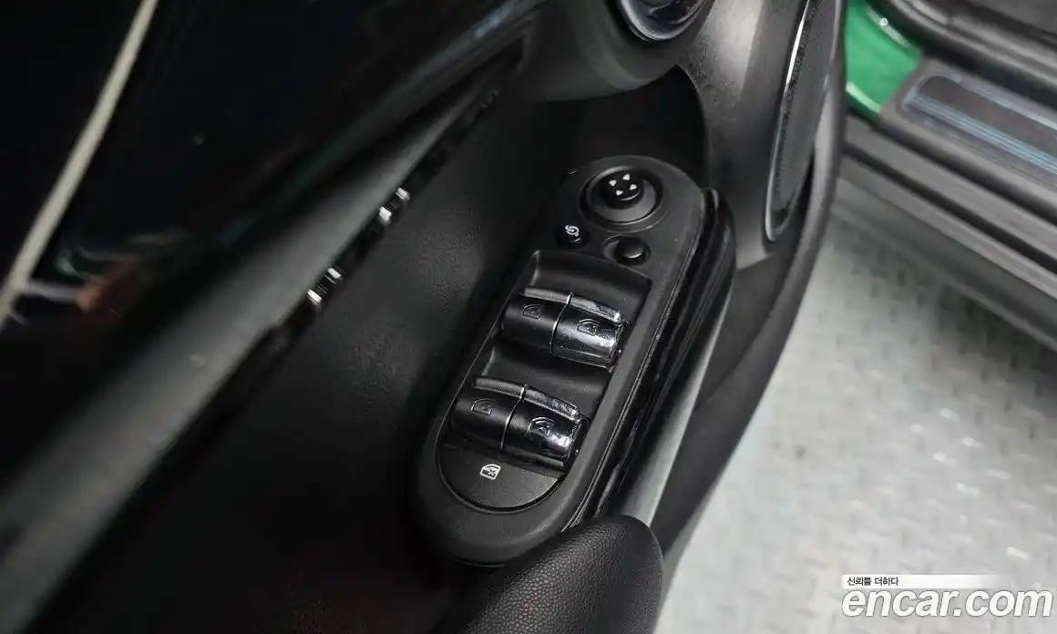 Mini Cooper 2019 1.5 гидро в Москве № 187414, фото 14