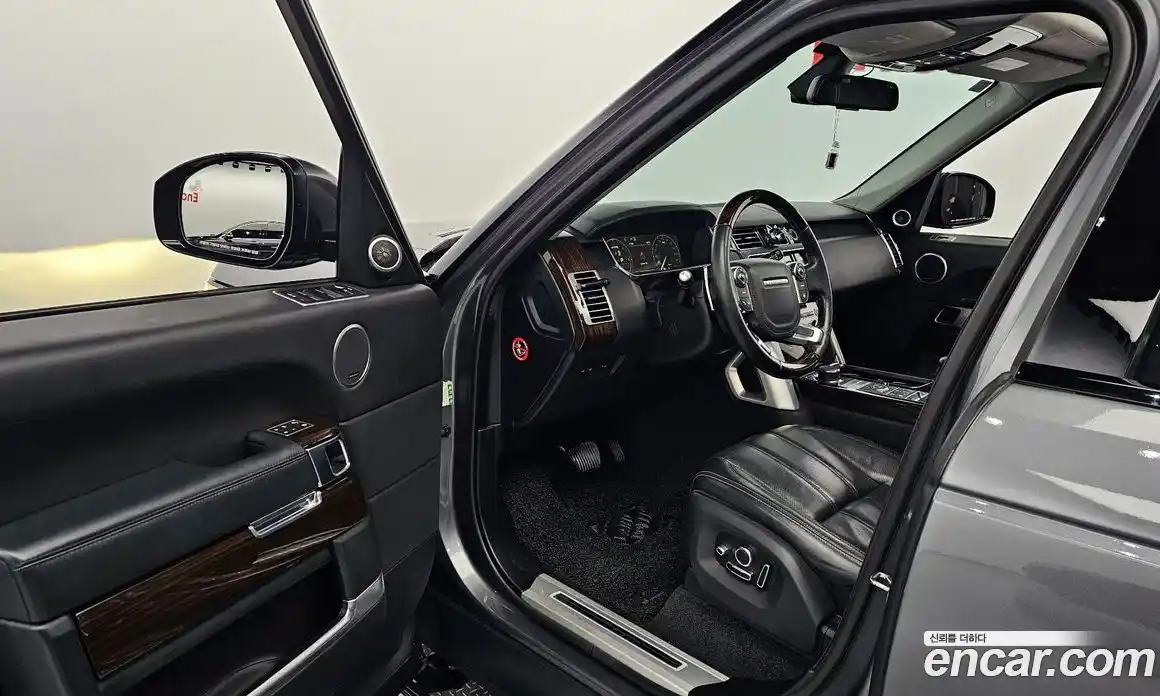 Land Rover Range-Rover 2016 4.4 гидро в Москве № 198244, фото 10