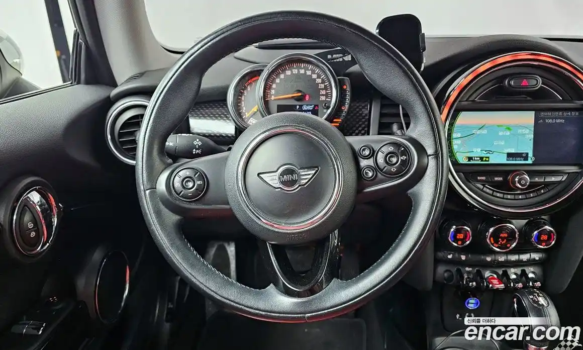 Mini Cooper 2014 2.0 гидро в Москве № 198453, фото 13