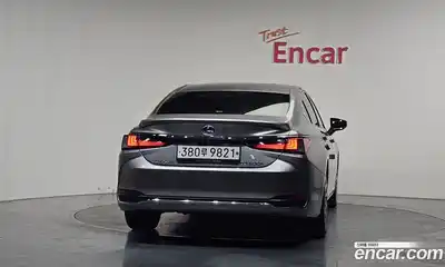 Lexus ES 2020 2.5 гидро в Москве № 198859, миниатюра 4