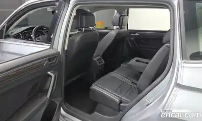 Volkswagen Tiguan 2022 2.0 гидро в Москве № 199006, миниатюра 11