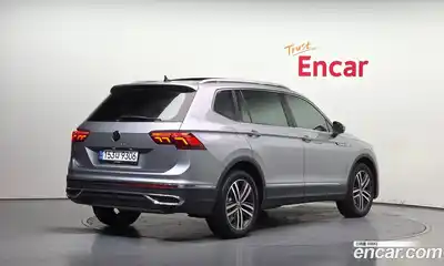 Volkswagen Tiguan 2022 2.0 гидро в Москве № 199006, миниатюра 2