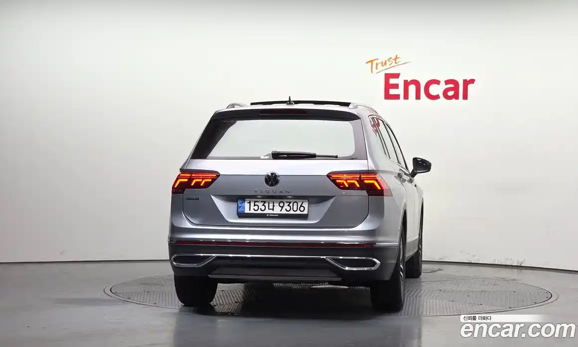 Volkswagen Tiguan 2022 2.0 гидро в Москве № 199006, фото 4