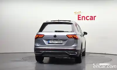 Volkswagen Tiguan 2022 2.0 гидро в Москве № 199006, миниатюра 4