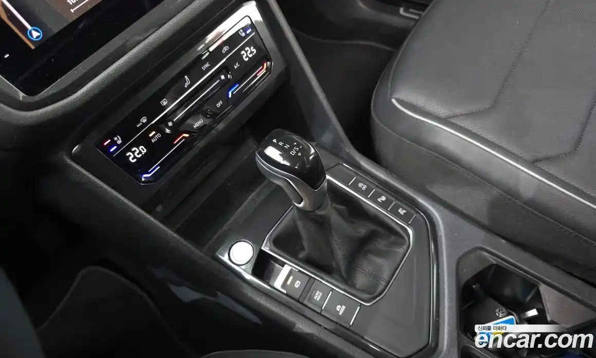 Volkswagen Tiguan 2022 2.0 гидро в Москве № 199006, фото 9
