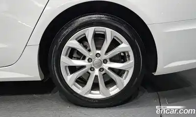 Audi A6 2017 2.0 гидро в Москве № 210431, миниатюра 5