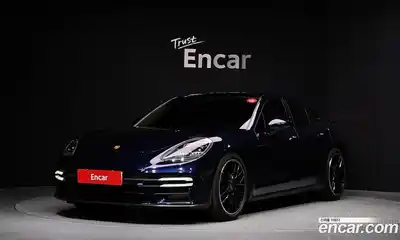 Porsche Panamera, 2021