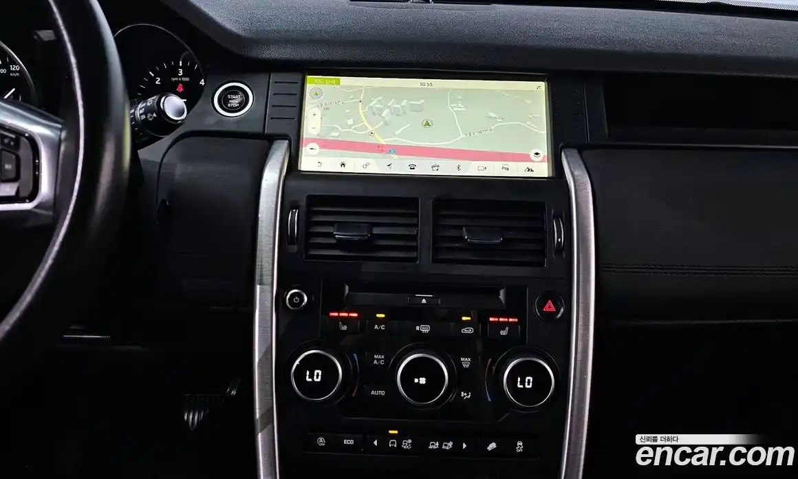 Land Rover Discovery Sport 2017 2.0 гидро в Москве № 213724, фото 14