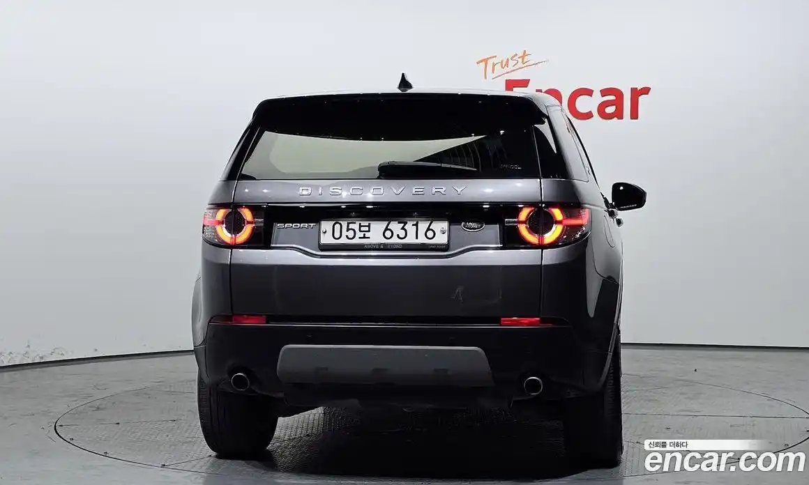 Land Rover Discovery Sport 2017 2.0 гидро в Москве № 213724, фото 4