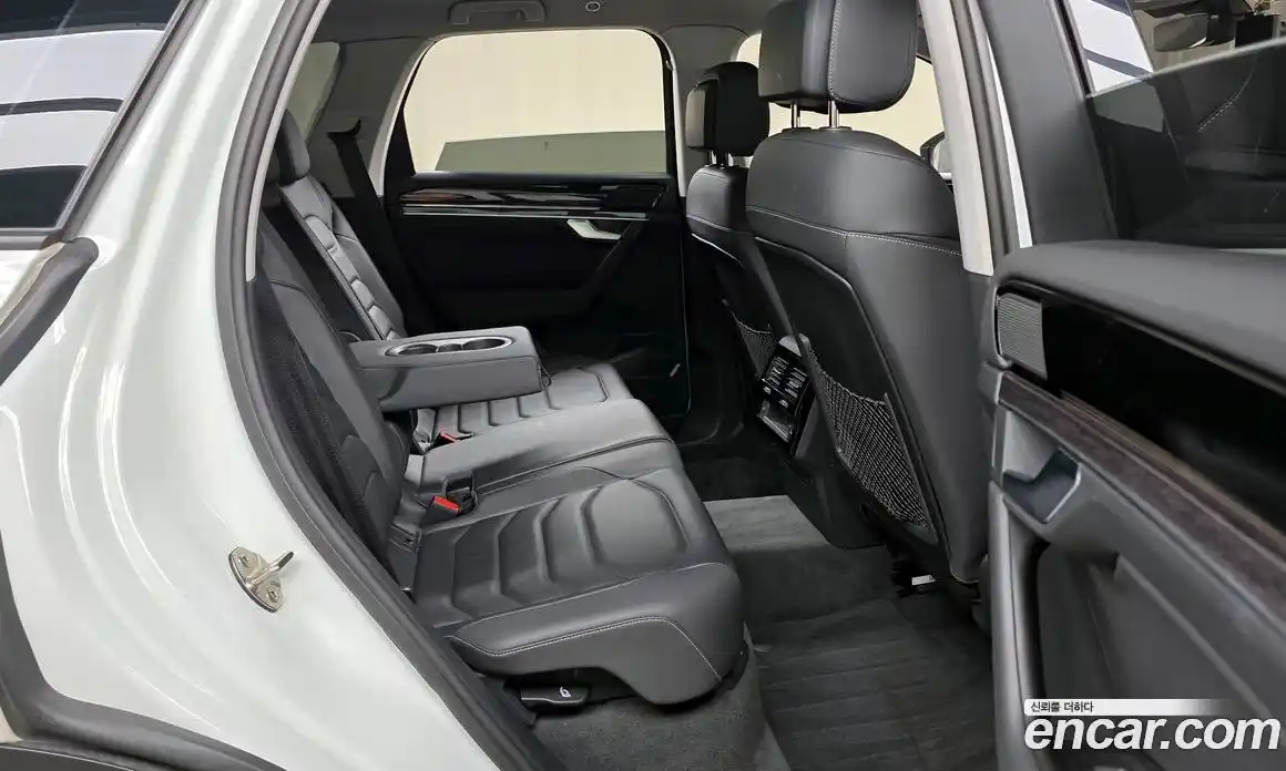 Volkswagen Touareg 2022 3.0 гидро в Москве № 215237, фото 12