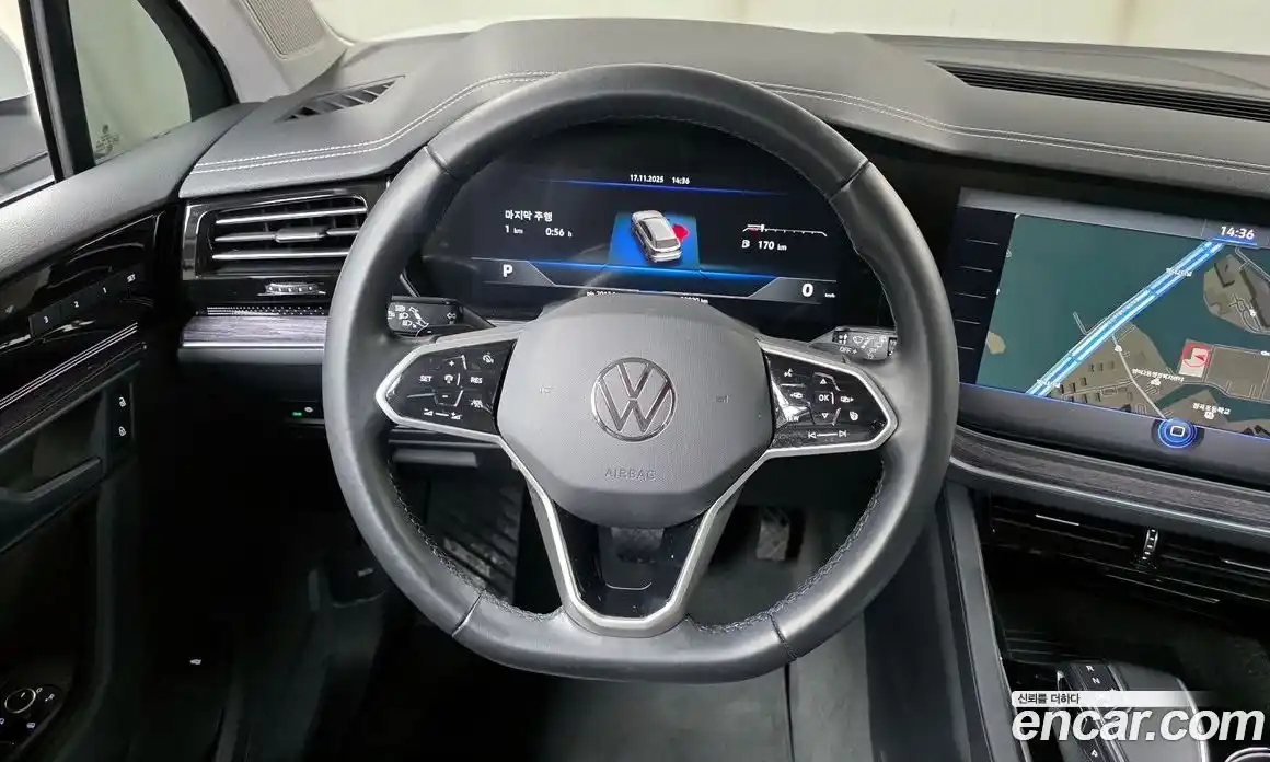 Volkswagen Touareg 2022 3.0 гидро в Москве № 215237, фото 13