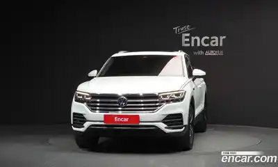 Volkswagen Touareg 2022 3.0 гидро в Москве № 215237, миниатюра 3