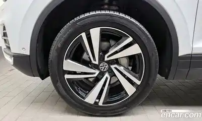 Volkswagen Touareg 2022 3.0 гидро в Москве № 215237, миниатюра 5