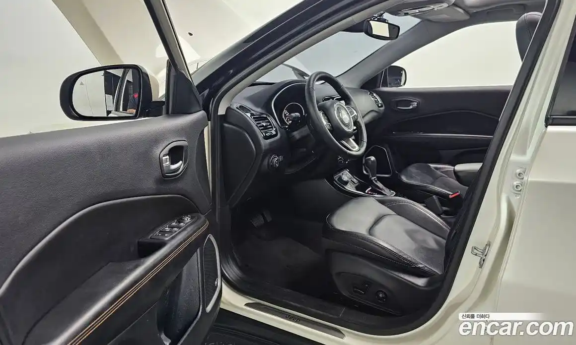 Jeep Compass 2018 2.4 гидро в Москве № 215451, фото 11
