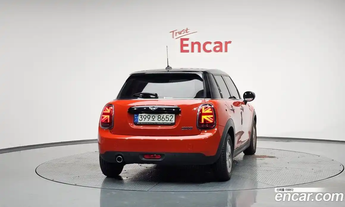 Mini Cooper 2021 1.5 гидро в Москве № 219203, фото 4