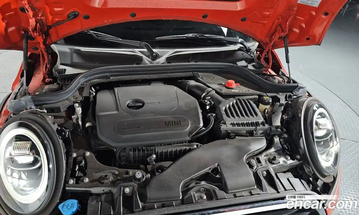 Mini Cooper 2021 1.5 гидро в Москве № 219203, фото 6