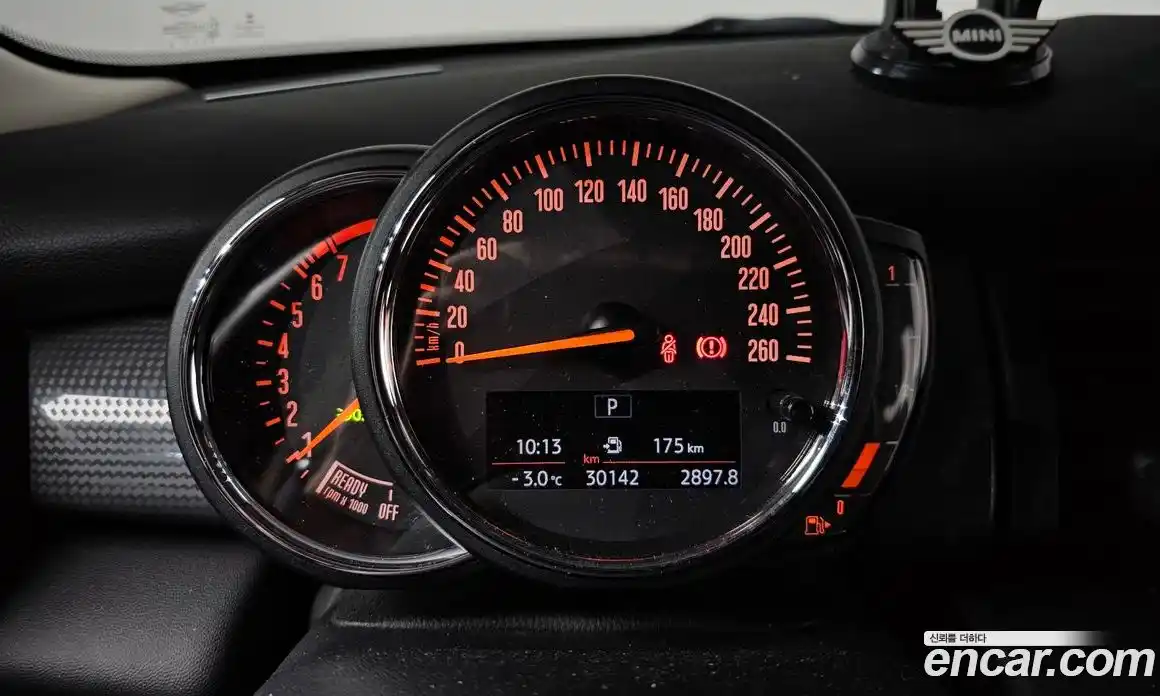 Mini Cooper 2021 1.5 гидро в Москве № 219203, фото 8