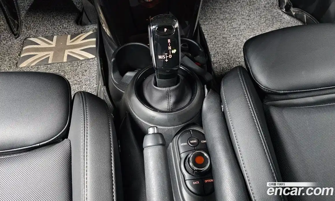 Mini Cooper 2021 1.5 гидро в Москве № 219203, фото 9