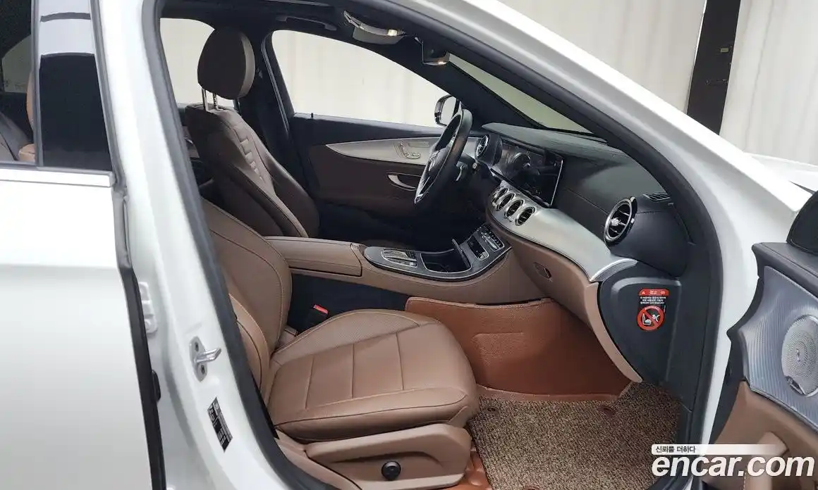 Mercedes-Benz E-Class 2021 2.0 гидро, фото 11