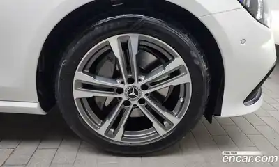 Mercedes-Benz E-Class 2021 2.0 гидро, миниатюра 5