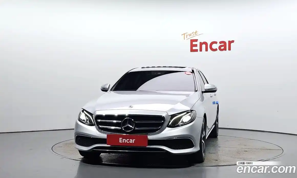 Mercedes-Benz E-Class 2020 2.0 гидро в Москве № 229537, фото 3