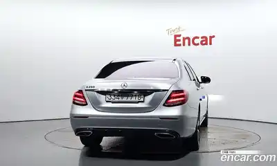 Mercedes-Benz E-Class 2020 2.0 гидро в Москве № 229537, миниатюра 4