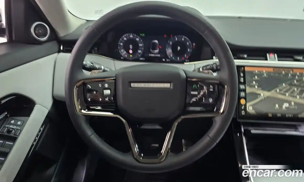 Land Rover Range-Rover Evoque 2024 2.0 гидро в Москве № 231126, фото 12