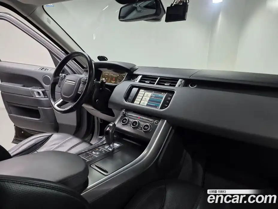 Land Rover Range-Rover Sport 2015 3.0 гидро в Москве № 231361, фото 6