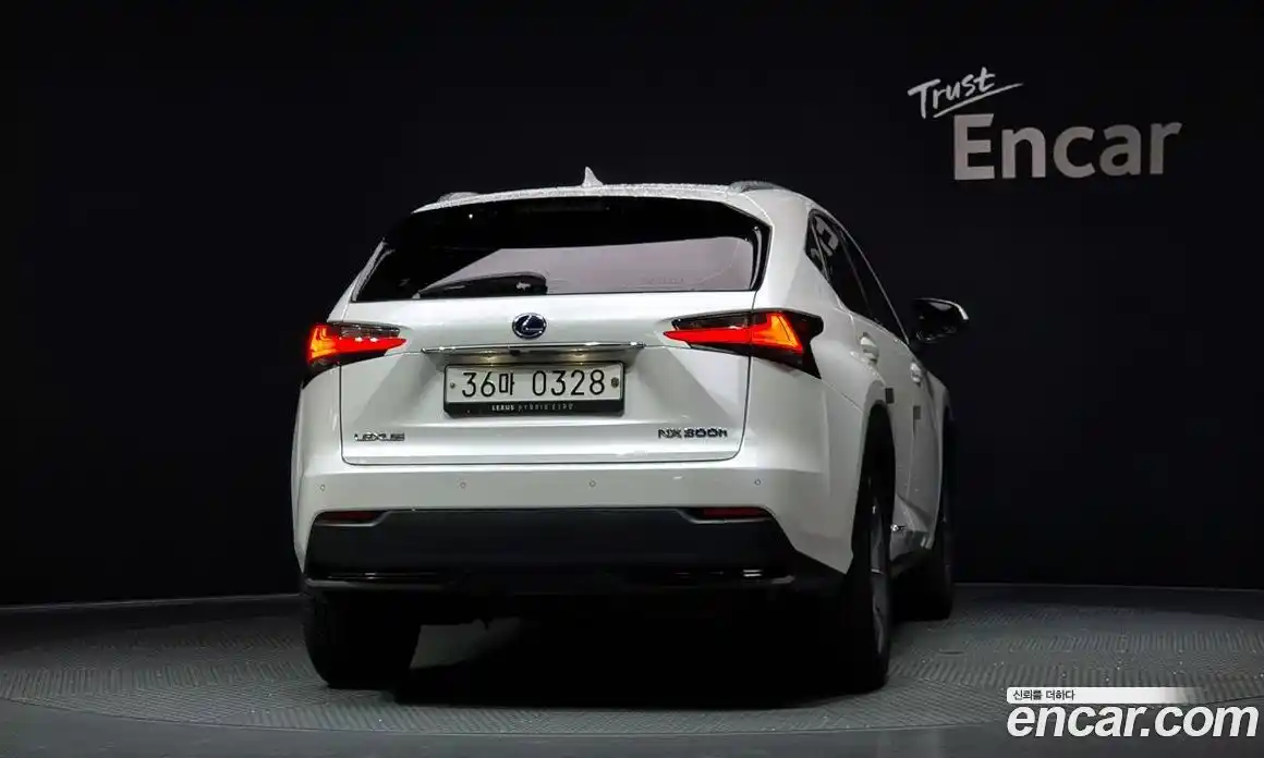 Lexus NX 2016 2.5 гидро в Москве № 232015, фото 4