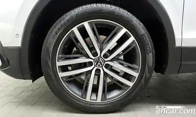 Volkswagen Tiguan 2022 2.0 гидро в Москве № 232189, миниатюра 5