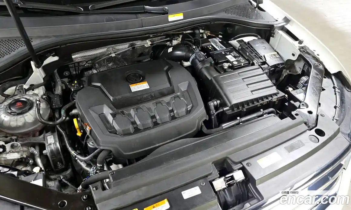 Volkswagen Tiguan 2022 2.0 гидро в Москве № 232189, фото 6