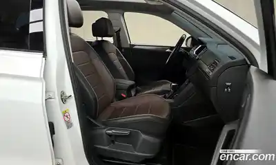 Volkswagen Tiguan 2022 2.0 гидро в Москве № 232189, миниатюра 10