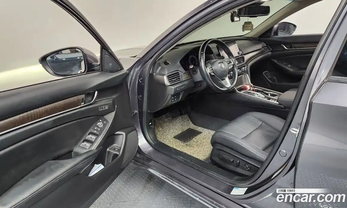 Honda Accord 2021 2.0 гидро в Москве № 232937, фото 10