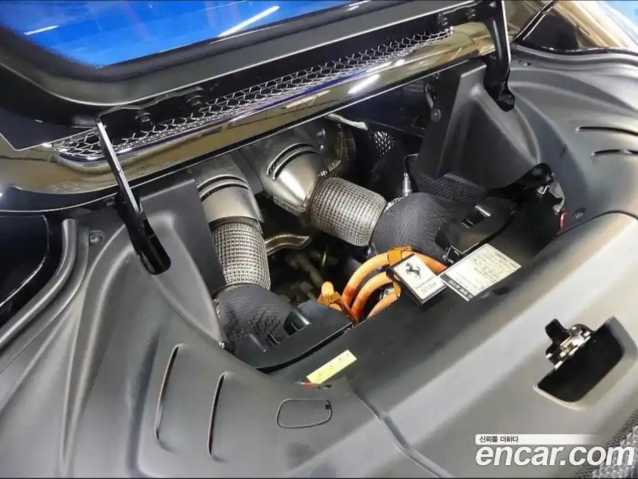 Ferrari 296 2024 3.0 гидро в Москве № 239586, фото 5